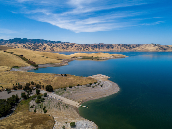 san luis reservoir lake